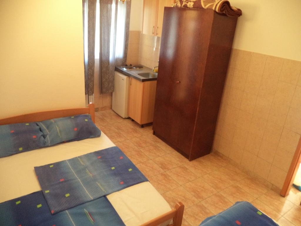Vito Apartments Sutomore Cameră foto
